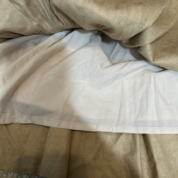 NWT DOLCE Cabo Faux Leather Pleated Skirt Ruching Detail Beige Women's Size XS - Picture 6 of 9